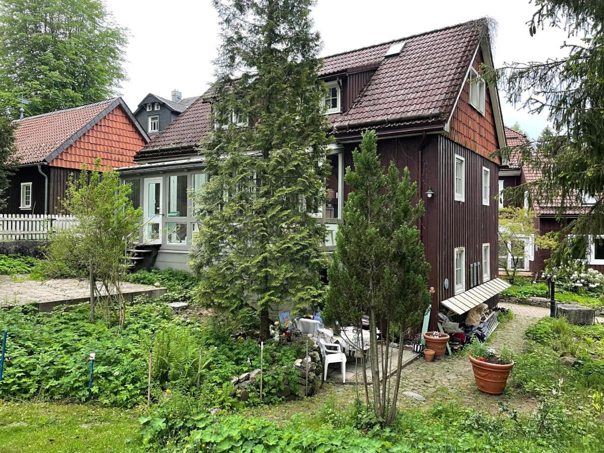 Liebevoll Eingerichtetes Ferienhaus Mit Grossem Garten Clausthal-Zellerfeld Dış mekan fotoğraf
